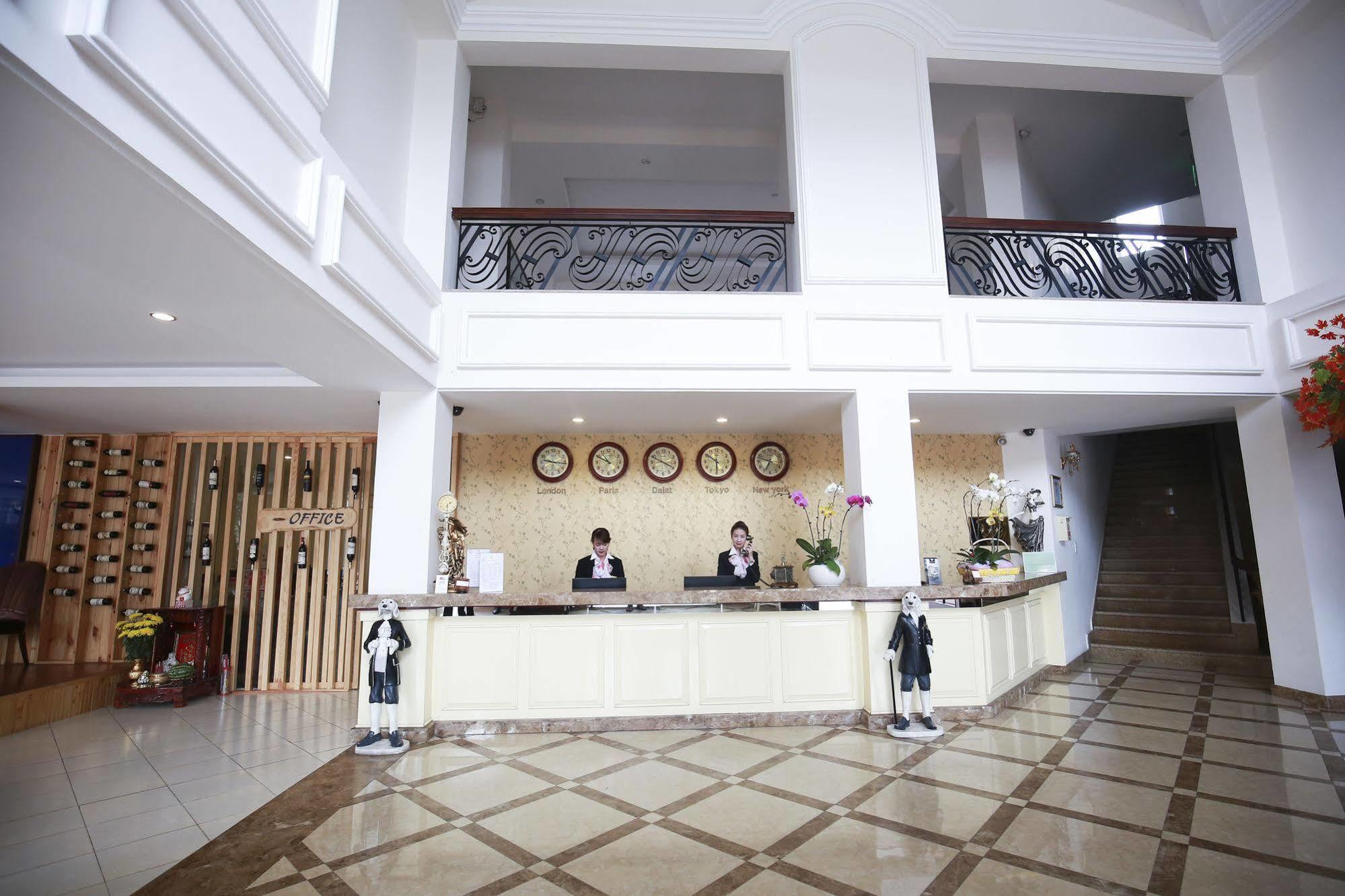 Ngoc Phat Dalat Hotel Exterior photo